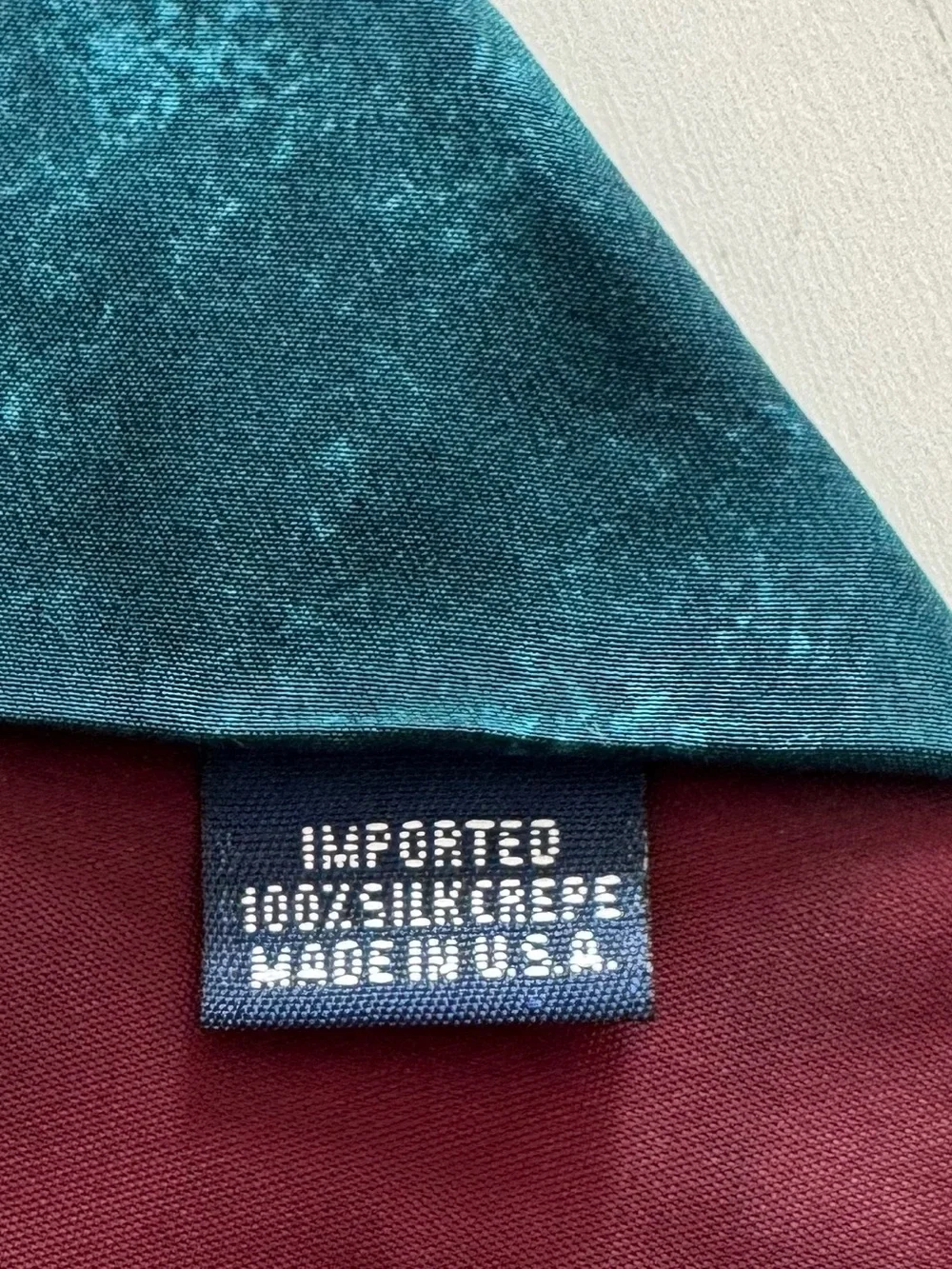 Vintage 1991 World Wildlife Fund Humpback Whales Tie